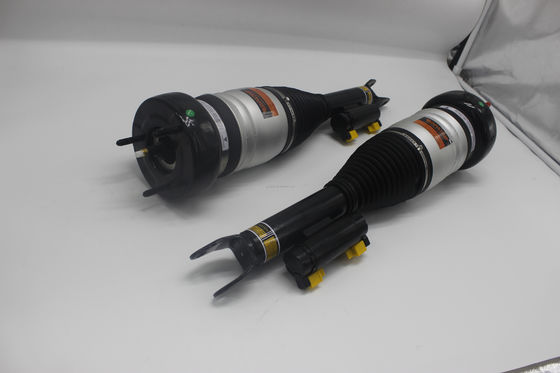 Voor-linkse luchtverstelbare schokdempers voor Mercedes Benz W205 2053204768 2053204868 2053208300 2053208400