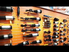 Vertoonruimte voor schokdempers, luchtveer, luchtcompressor enz.